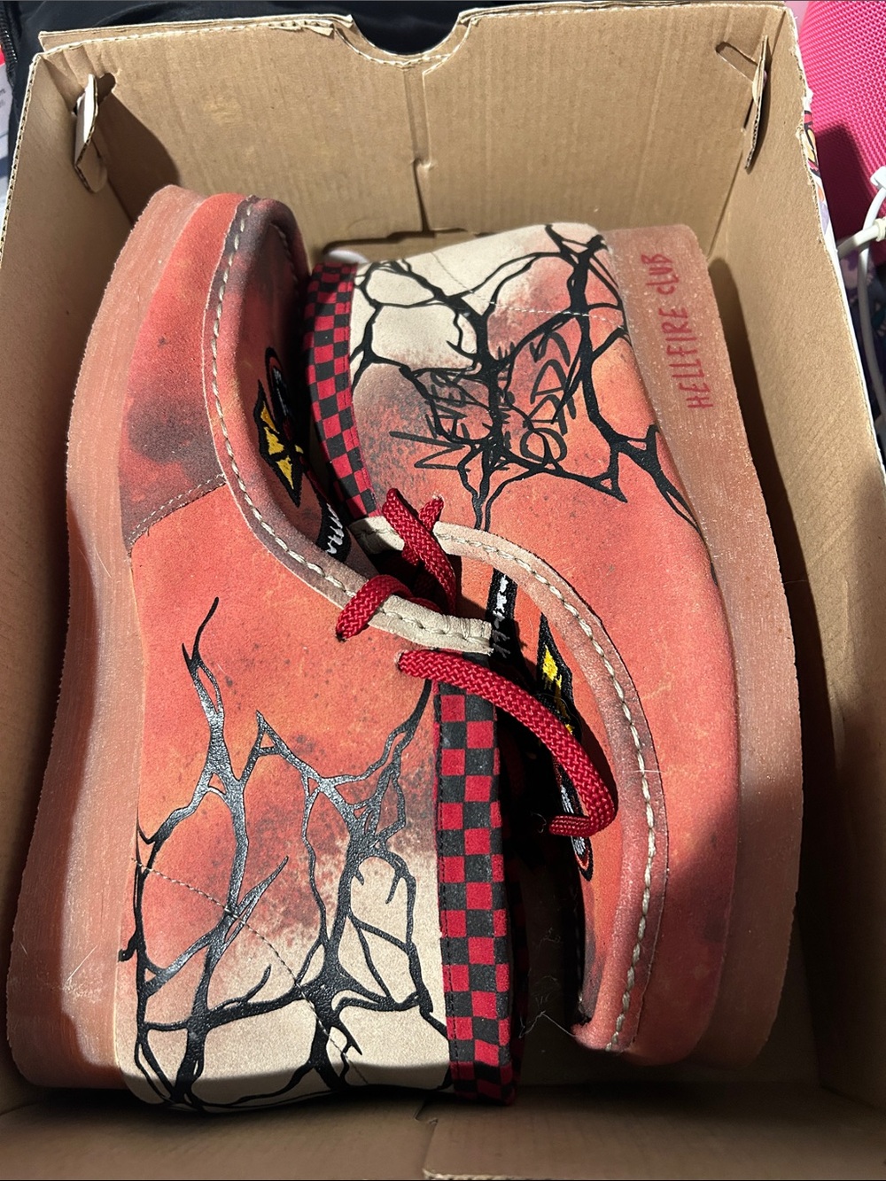Clarks Originals Wallabee Evo
Stranger Things Hellfire Club